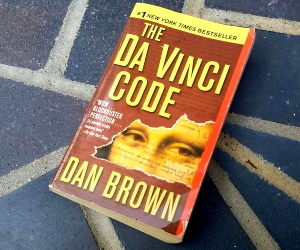 Book Review: The Da Vinci Code